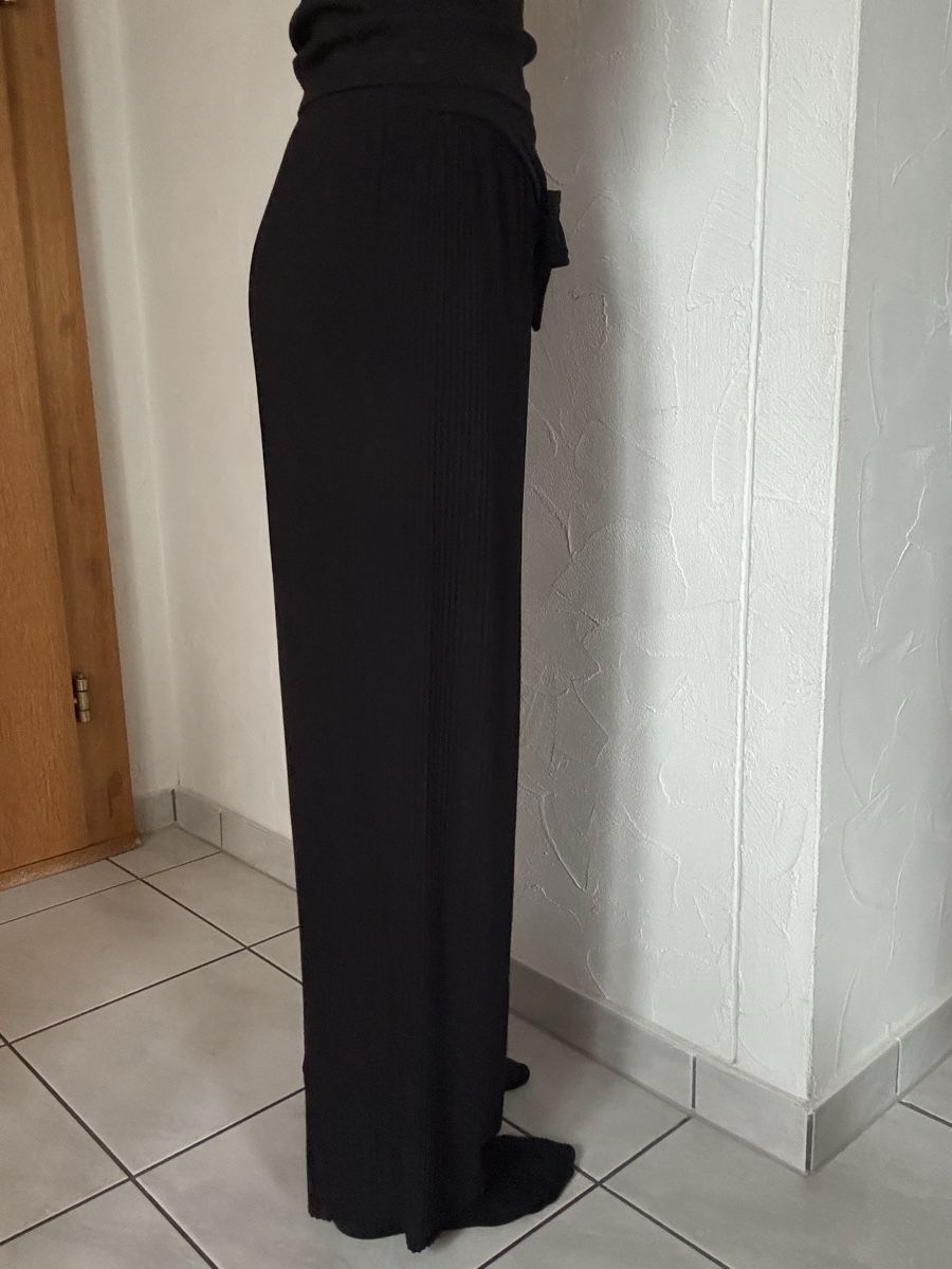 Pantaloni: Schwarze Sommerhose – Nuovo (secondo la descrizione) da Hergiswil NW venduto da kaufe_bei_kaufmann 1