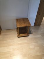 Holz Beistelltisch neuwertig 40x40x40cm Massivholz Eiche