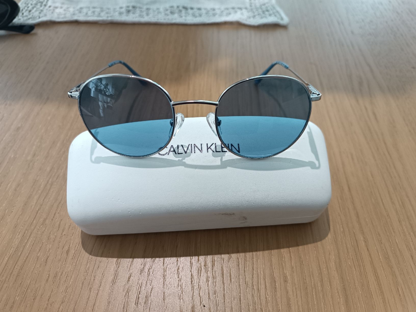 Calvin Klein Occhiali & Lenti: Calvin Klein Sonnenbrille – Usato da Uster venduto da carolin.z