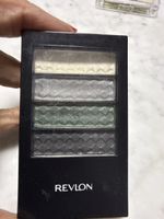 NEUWERTIG***REVLON* AUGEN MACE UP
