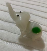 Vintage Glas Elefant Miniatur, Handarbeit, Sammlerstück! (57