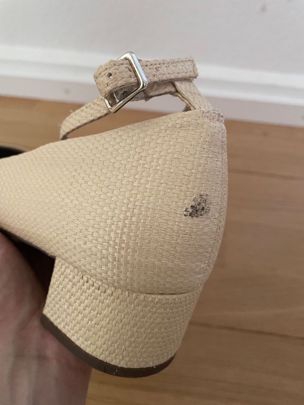 Damenschuhe: beige Absatzschuhe, Grösse 39 – Gebraucht aus Basel von kra_w6mq 4