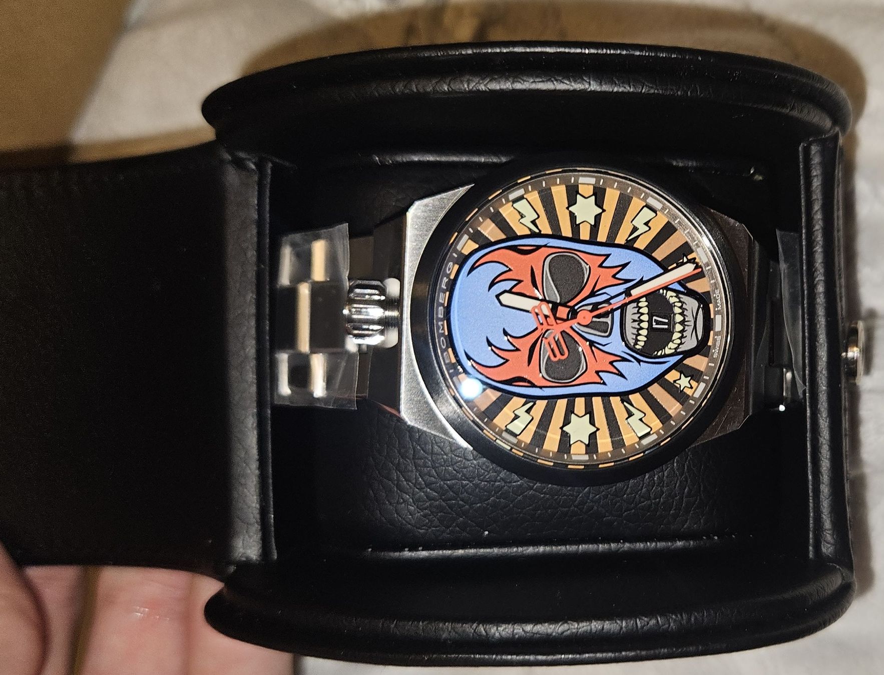 Bomberg Uhren: HerrenuhrBomberg Bolt-68 Skull neuwertig! Quartz – Neu (gemäss Beschreibung) aus Schönenwerd von sch_2hzq