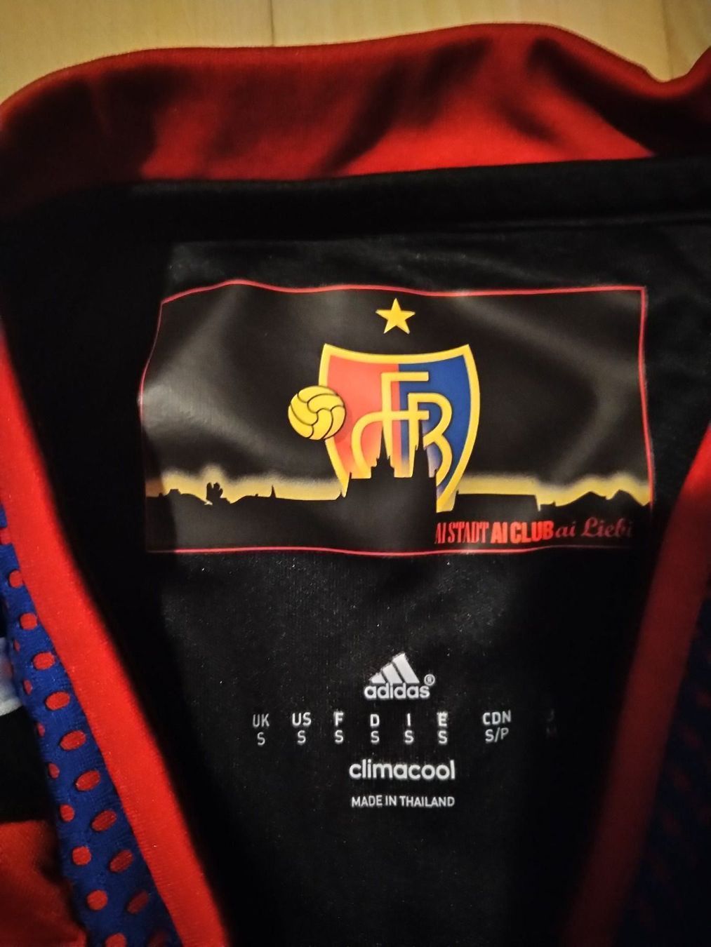 FC Basel Canottiere & Pantaloni: FC Basel FCB Matchworn Trikot 2015/16 – Usato da Wallisellen venduto da theadicts77 2