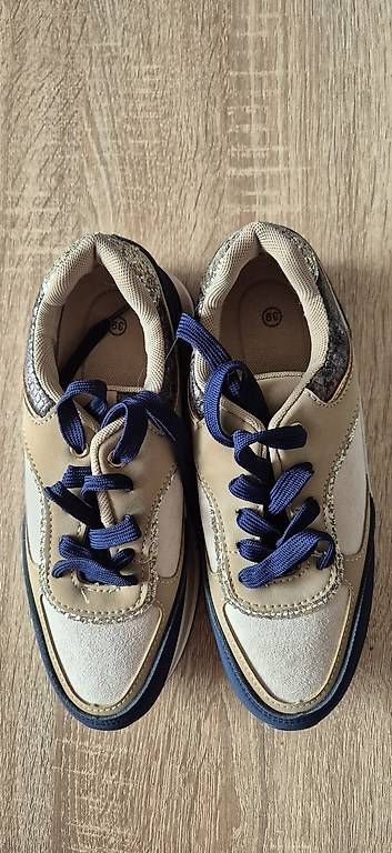 Chaussures garçon: Chaussures neuves – Neuf avec emballage d'origine à Echallens par tipoune