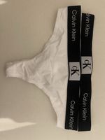 Calvin Klein String, weiss, Gr. S, NEU
