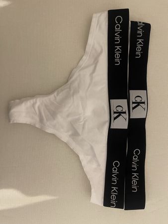 Calvin Klein String, weiss, Gr. S, NEU