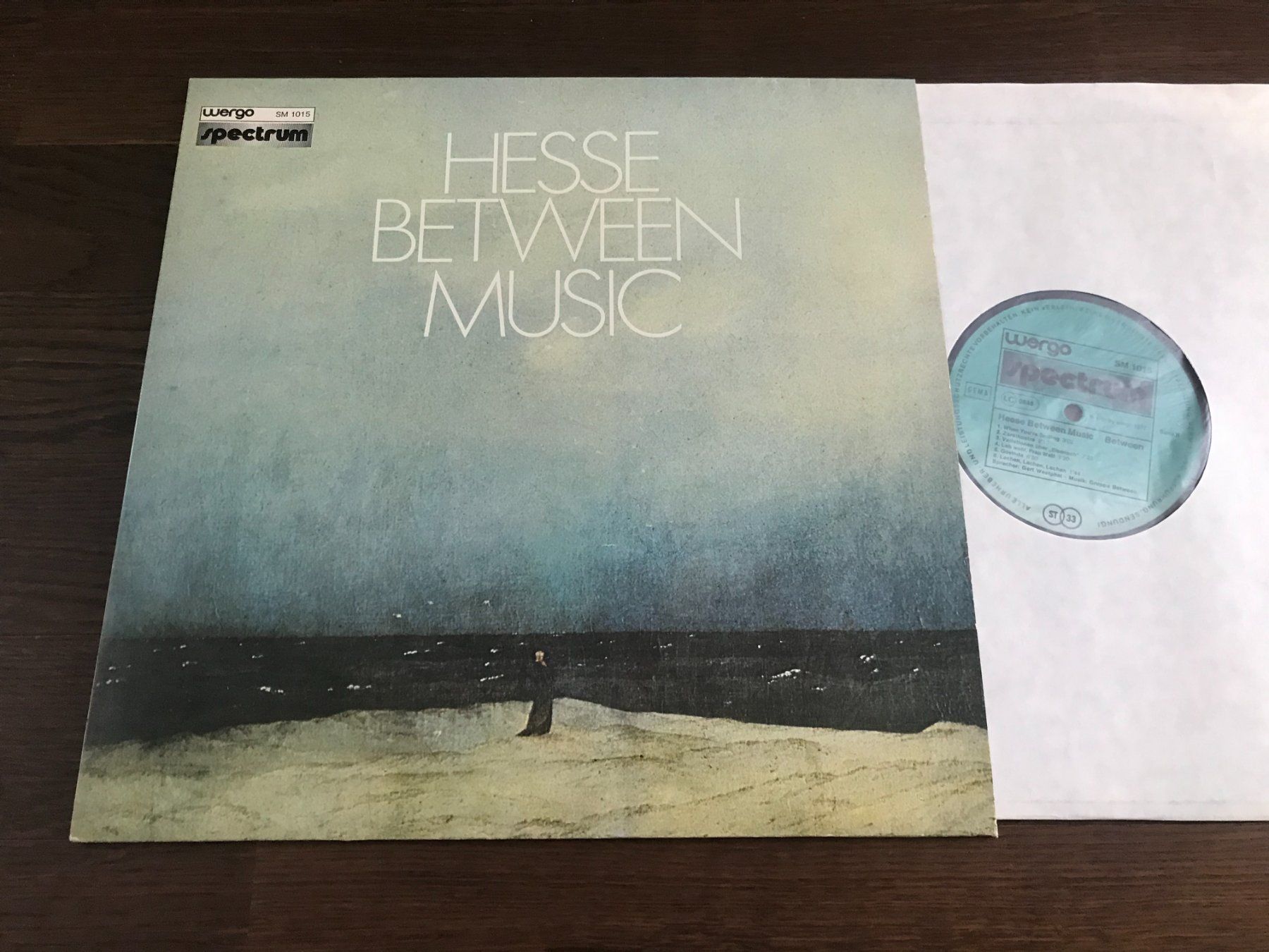 Schallplatten: BETWEEN / Peter Michael Hamel - Hesse Between Music - Wergo – Gebraucht aus Buchs AG von Archie