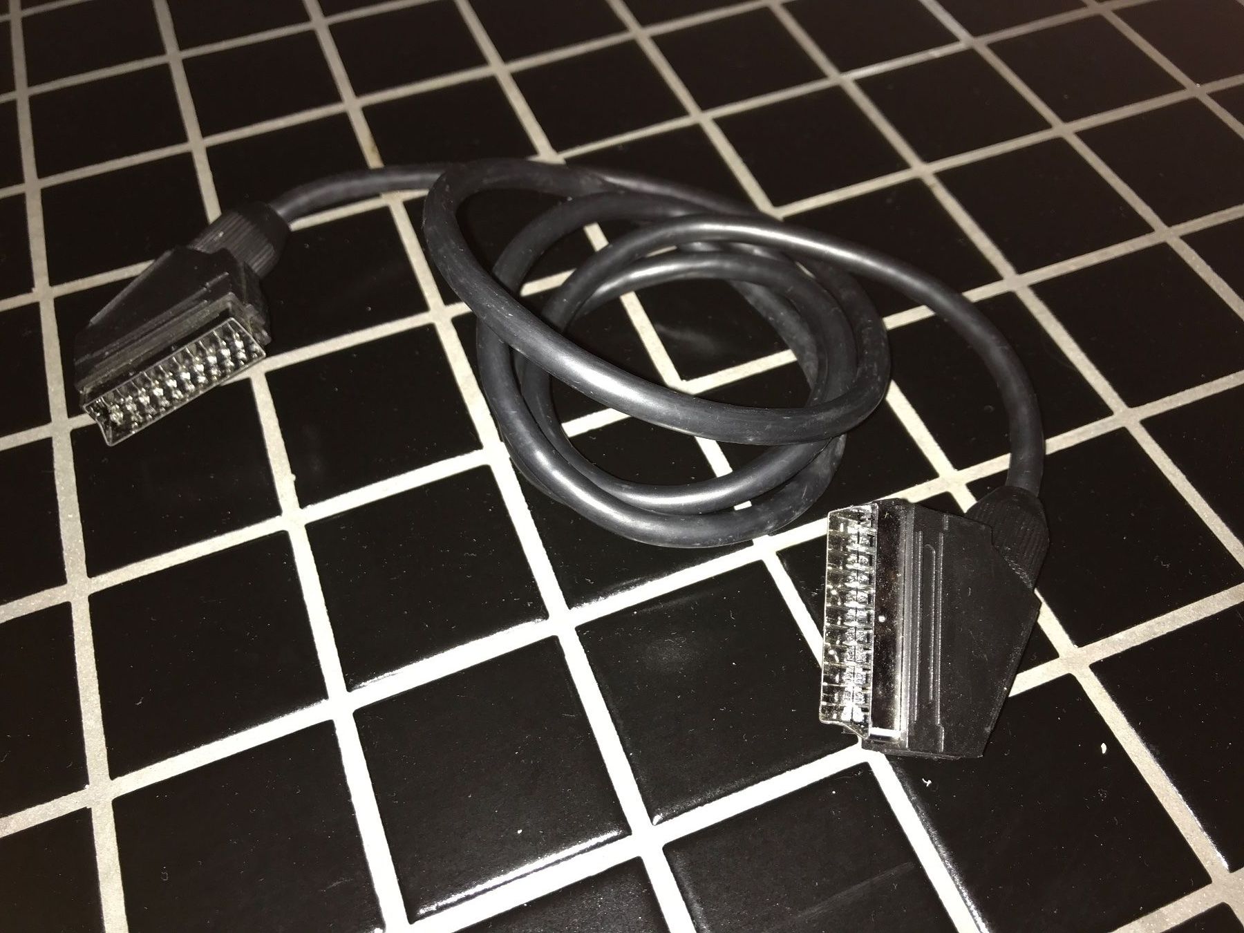 Cavi: Scart Kabel – Usato da Zuzwil BE venduto da feluna3