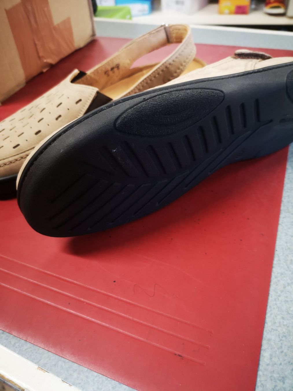 Helvesko Scarpe da uomo: Helvesko – Nuovo e nell'imballaggio originale da Möhlin venduto da Highwaytom 2