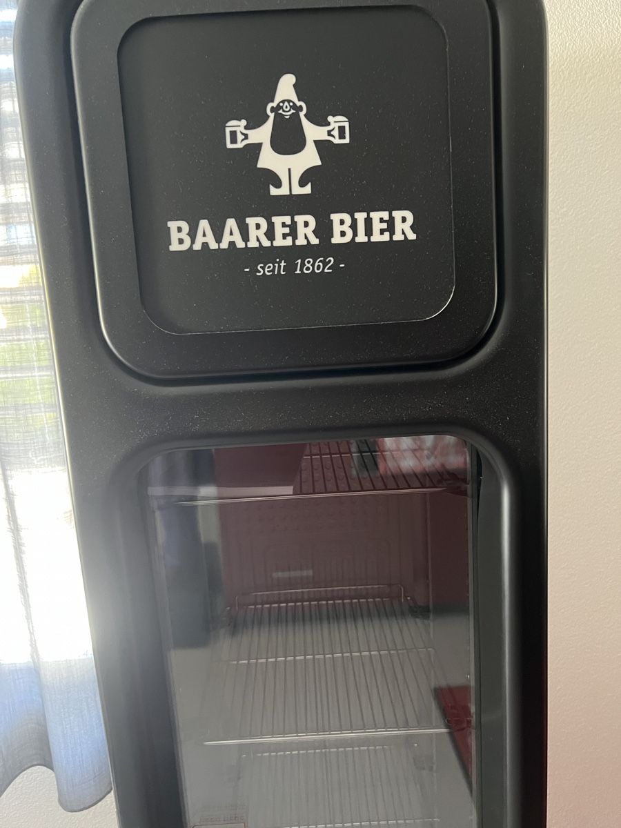 Frigoriferi: Getränkekühlschrank Baarer Bier – Usato da Neuheim venduto da philippantisin 4