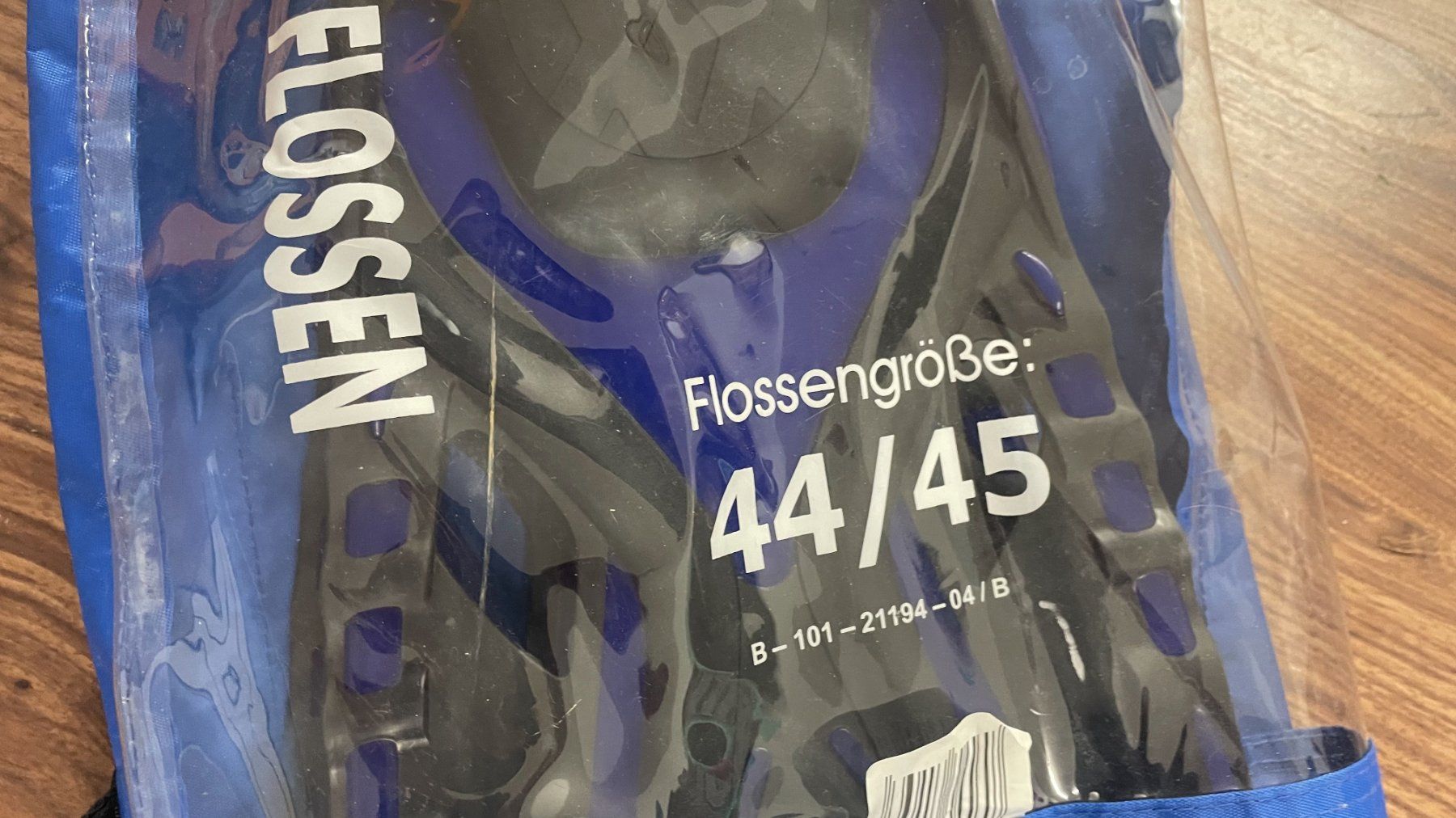 Pinne, Maschere & Boccagli: Flossen Grösse 44/45 (neu) – Usato da Flüelen venduto da jodel_du 2