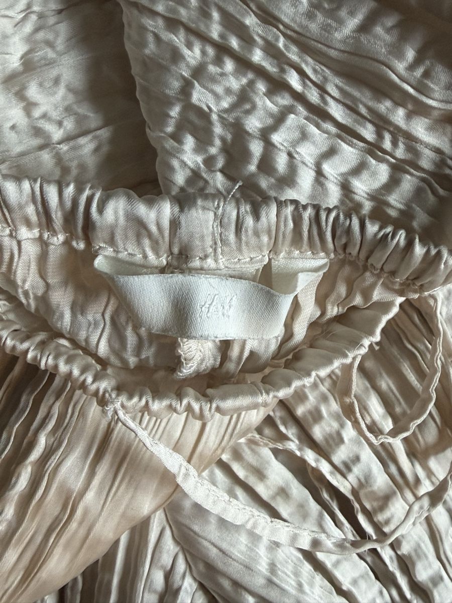 H&M Pantaloni: Hosen H&M Crincle beige Grösse M – Nuovo (secondo la descrizione) da Zürich venduto da megastored 2