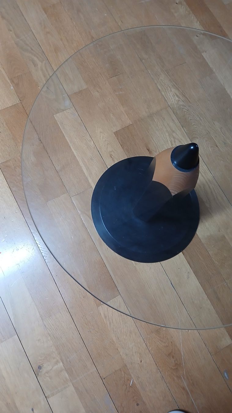 Tavoli: Couchtisch, Stift-Design mit Glasplatte – Usato da Udligenswil venduto da Quarz2002 1