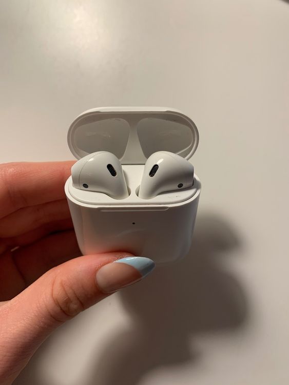 Apple AirPods zweite Generation Kaufen auf Ricardo