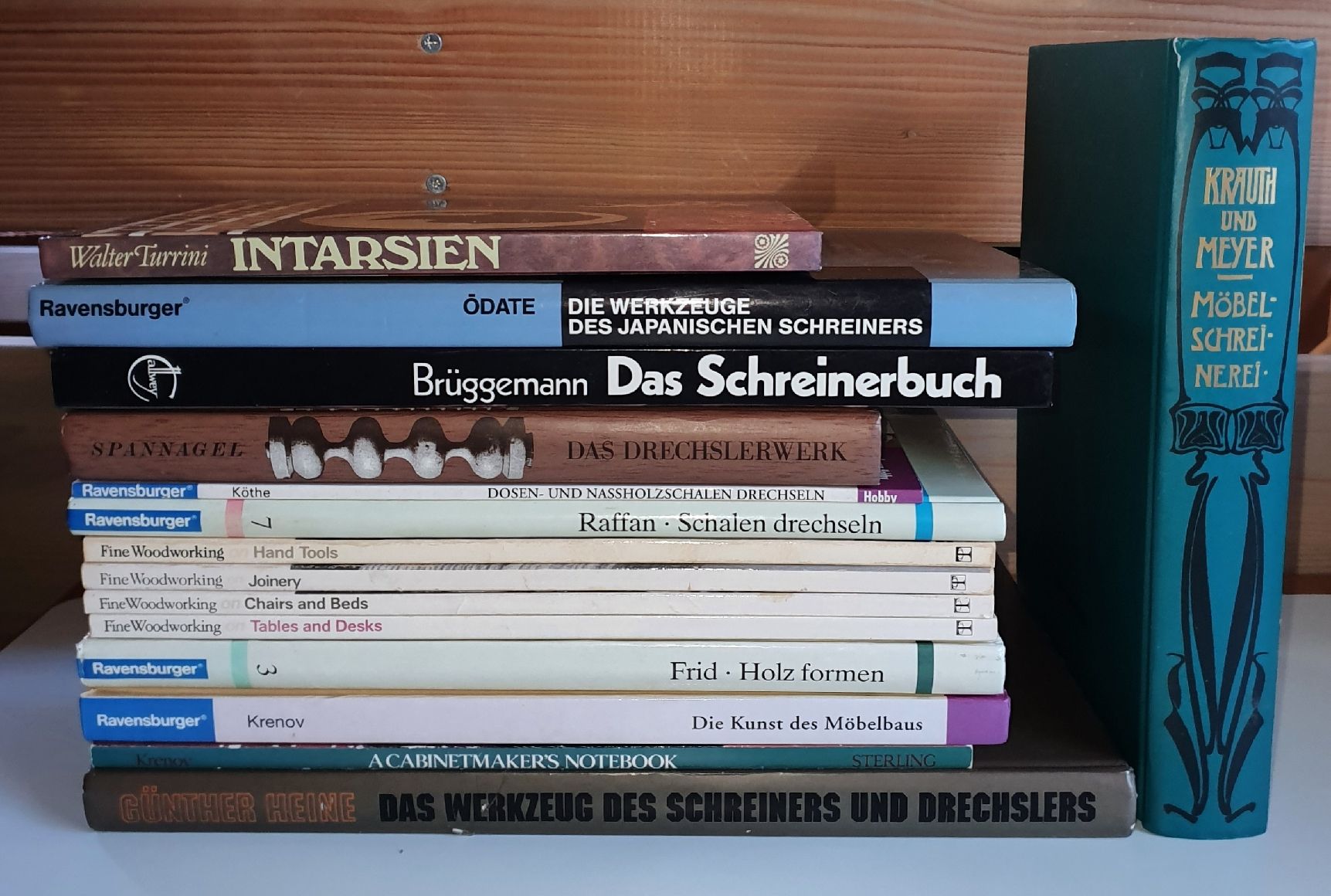 Libri: Diverse Holzbearbeitungsbücher – Usato da Grenchen venduto da Ganti