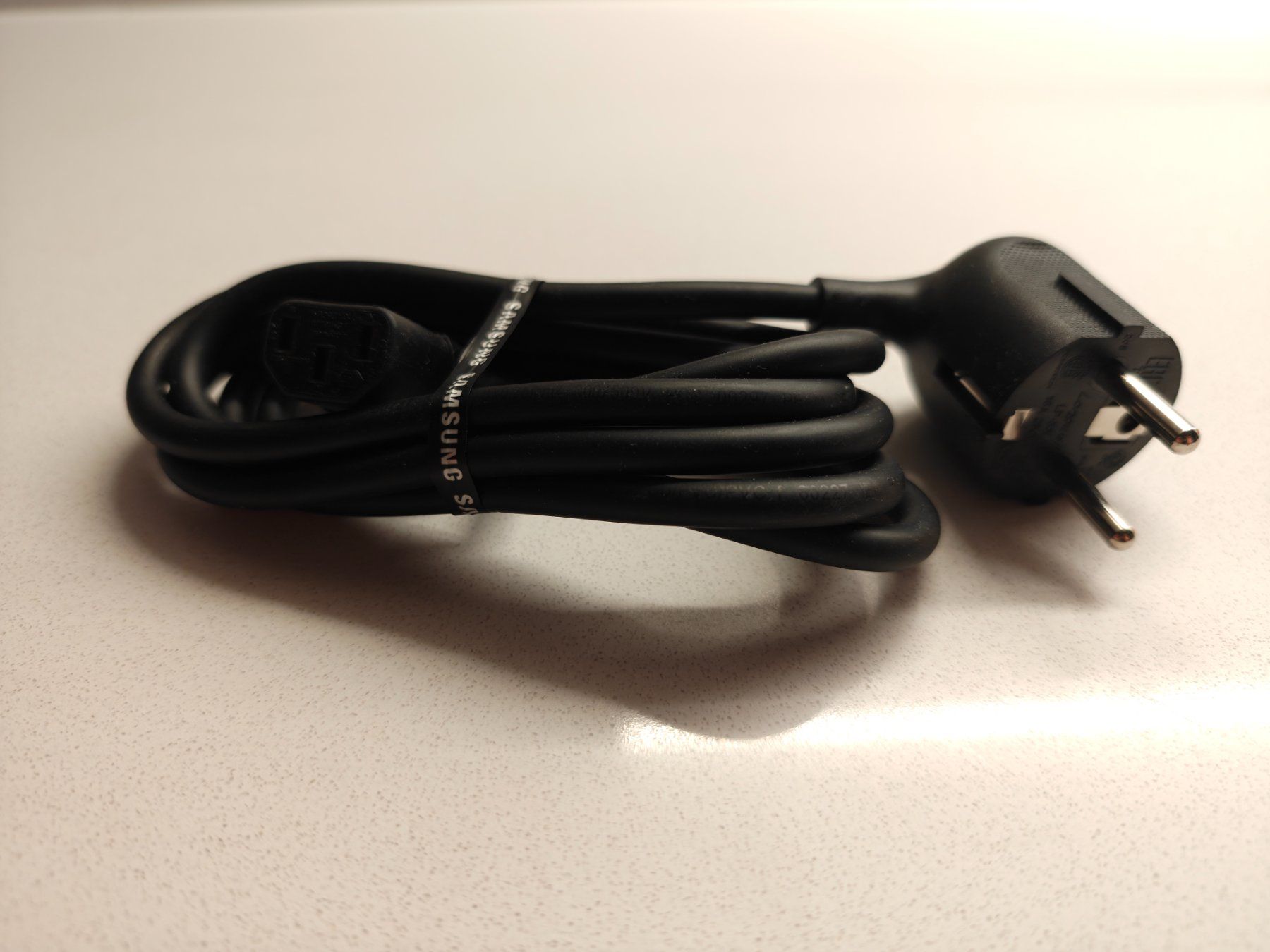 Samsung Cavi: SAMSUNG Bildschirm Kabel 1.4m EU – Nuovo (secondo la descrizione) da Romanshorn venduto da Angelo_Rebelo_ 1