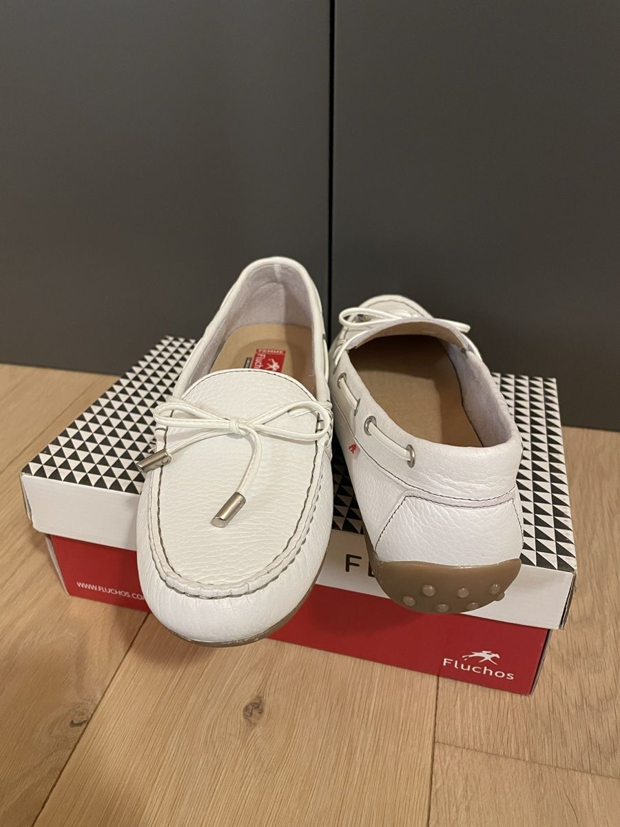 Scarpe da donna: Mocassino bianco vera pelle 41 – Nuovo e nell'imballaggio originale da Lugaggia venduto da smy_d269 3