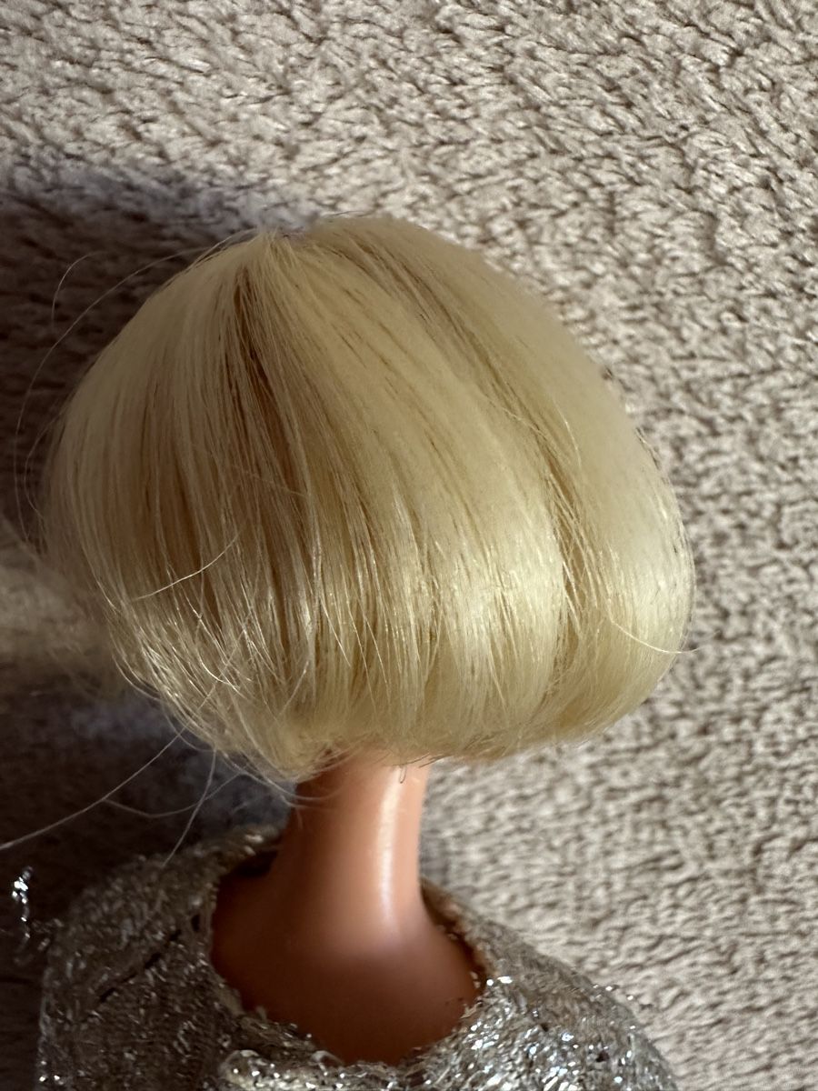 Bambole: Hair fair Barbie mit 2 Kleider – Usato da Herbriggen venduto da Sehrazade 4