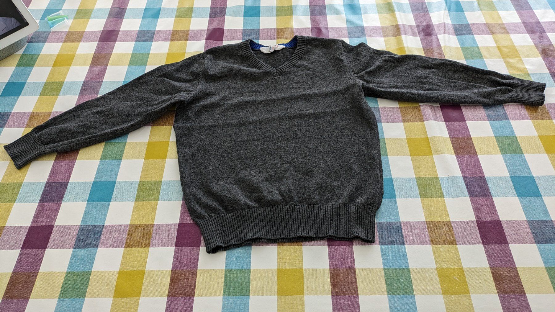 H&M Maglioni & Felpe: Schöner Jungs Pullover mit V-Ausschnitt - ab 116 – Usato da Staufen venduto da Fleby84