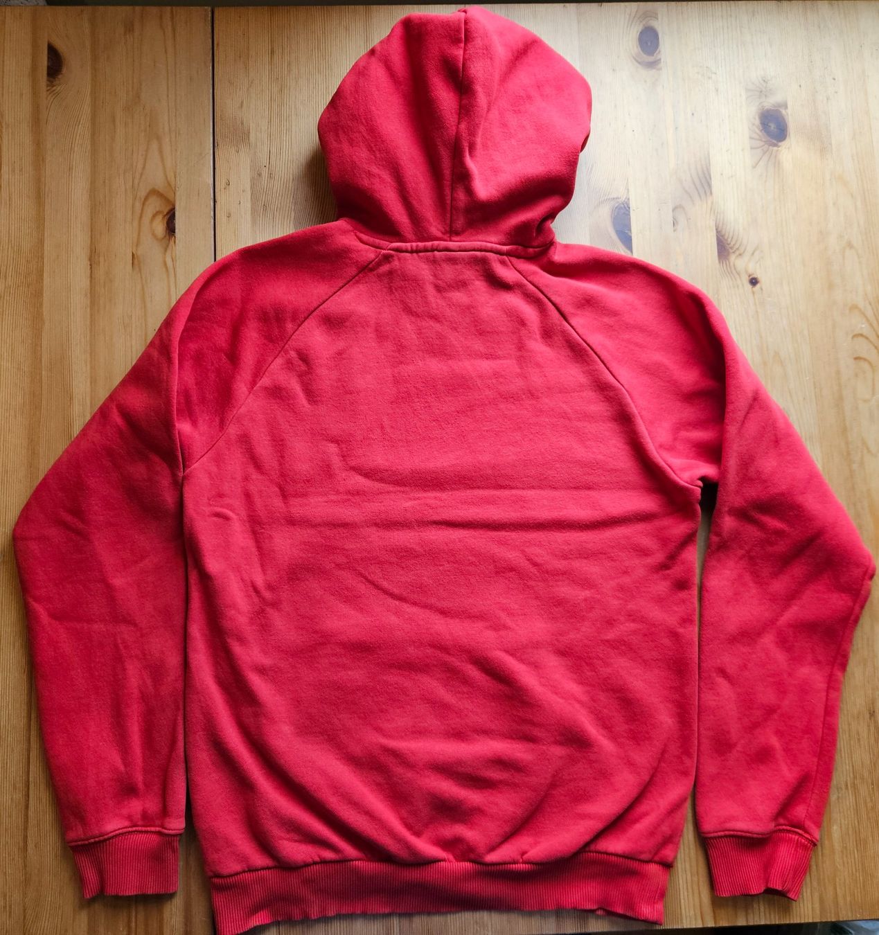 Adidas Maglioni & Felpe: Hoodie adidas Grösse S rot – Usato da Hägglingen venduto da United-Village-Trade 5