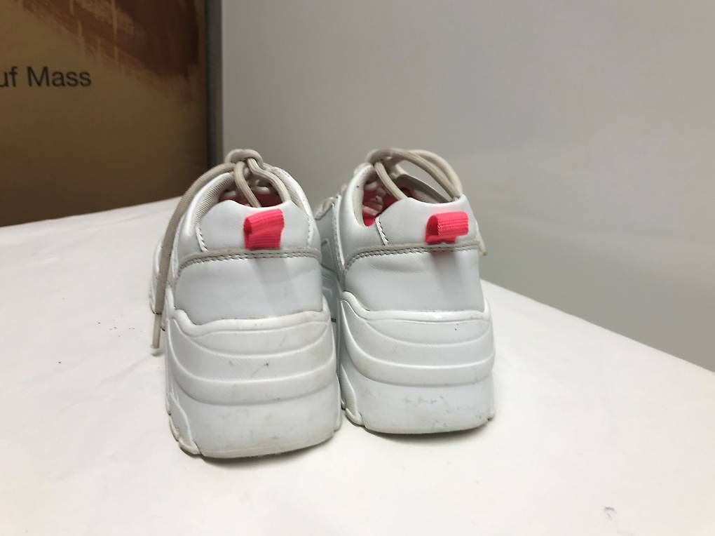 Scarpe per ragazze: Turnschuhe Grösse 33 – Usato da Boswil venduto da MaKoBo 3