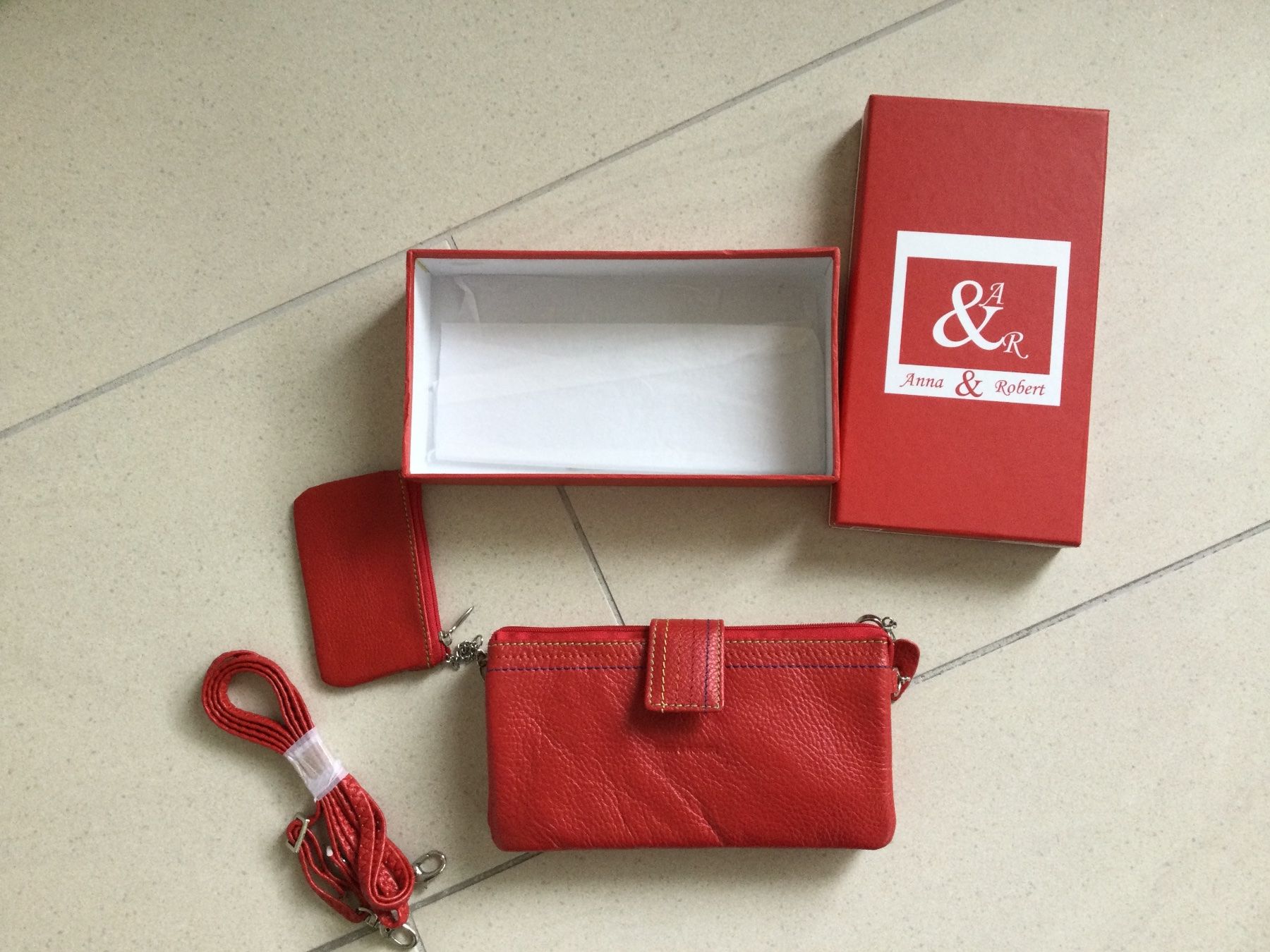 Portemonnaie: Anna & Robert Kunstleder  Portemonnaie Set, Rot ! – Neu und originalverpackt aus Baar von negombo 1