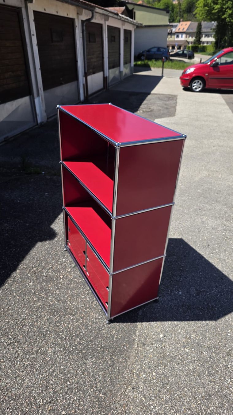 USM Scaffali: USM Haller - Meuble de rangement rouge bordeaux – Usato da Le Locle venduto da marylise01 3