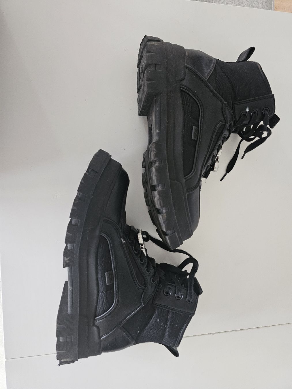 Herrenschuhe: ASPHA COM3 MID - Lace-up ankle boots - black – Gebraucht aus Leysin von Mr.Matthew
