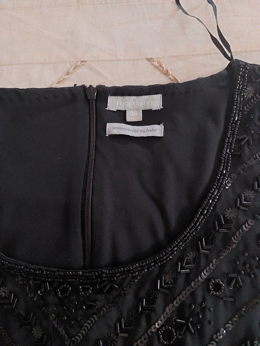 Maddison Vestiti: Maddison Kleid – Nuovo (secondo la descrizione) da Dietlikon venduto da Asany 2