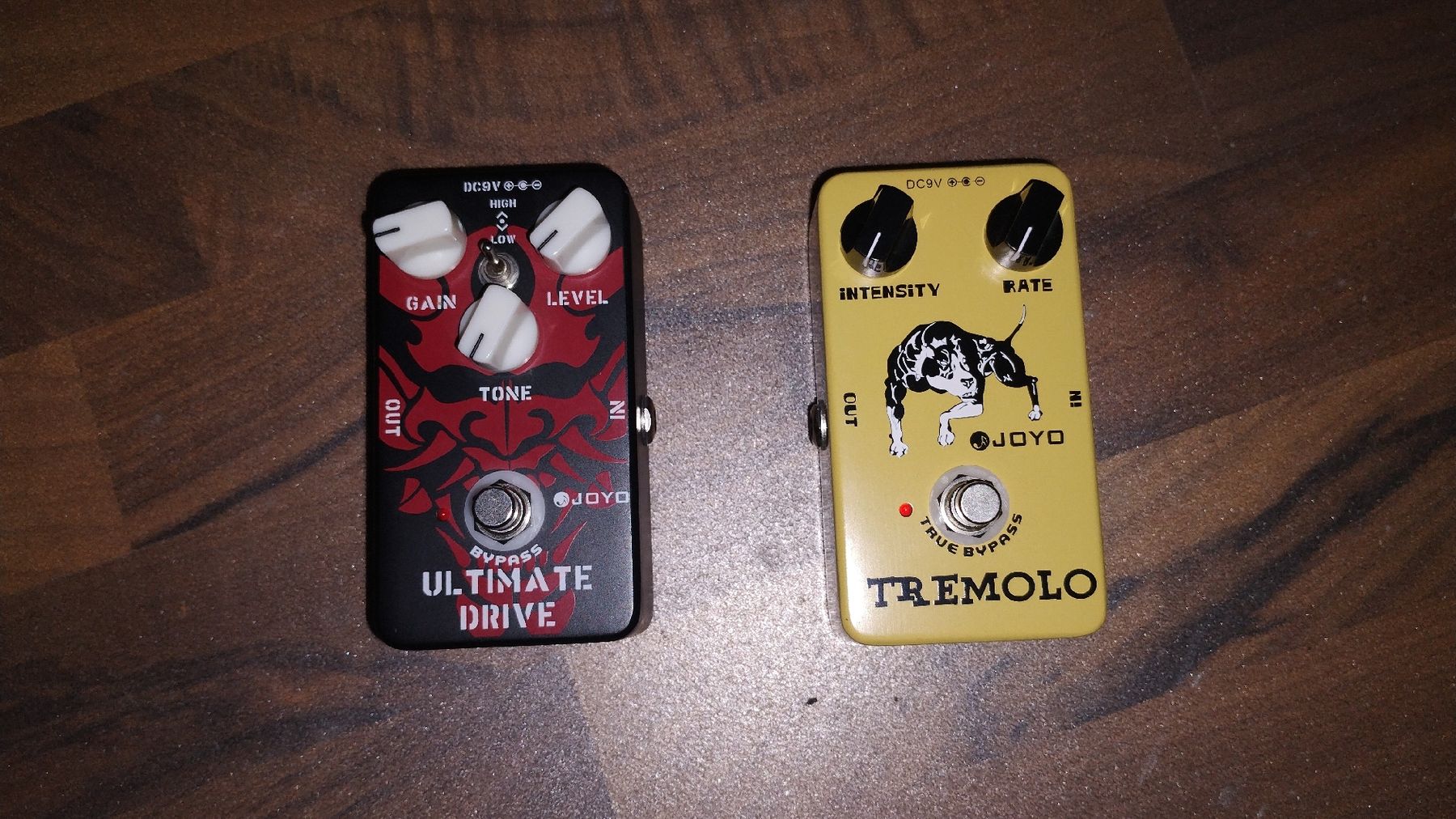 Musikinstrumente: 2 Gitarren Effekt Pedals – Neu (gemäss Beschreibung) aus Nussbaumen AG von off_6rdl