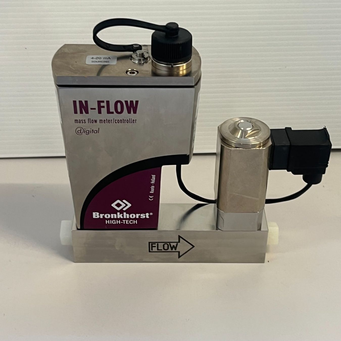 Accessori da laboratorio: Bronkhorst Mass Flow Controller F201 CI-AGD-00-Z – Usato da Niederdorf venduto da LeptonAG_Labor 4