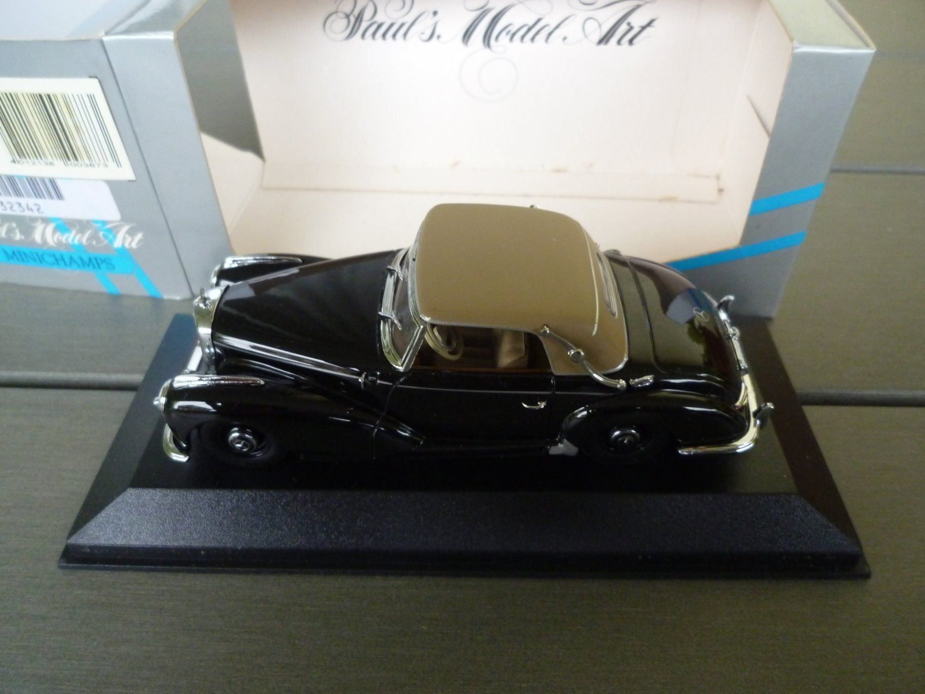 Mercedes-Benz Modellini d'auto: Mercedes 300S Cabriolet soft top – Nuovo e nell'imballaggio originale da Flawil venduto da Imperiosud 4