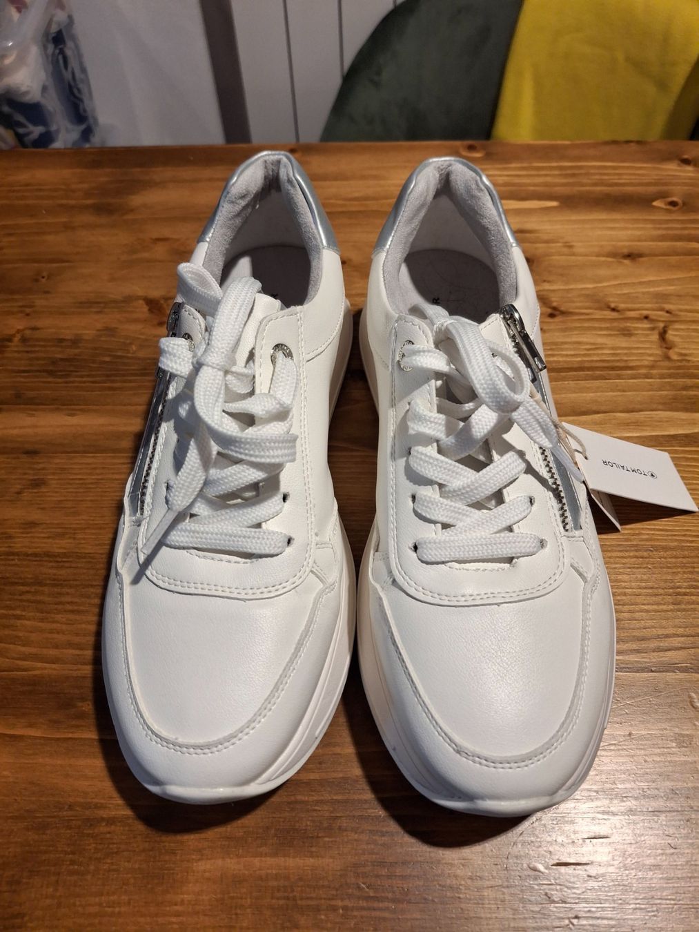 Scarpe da donna: Tom Tailor sneaker – Nuovo e nell'imballaggio originale da Oberhofen am Thunersee venduto da katka99 1