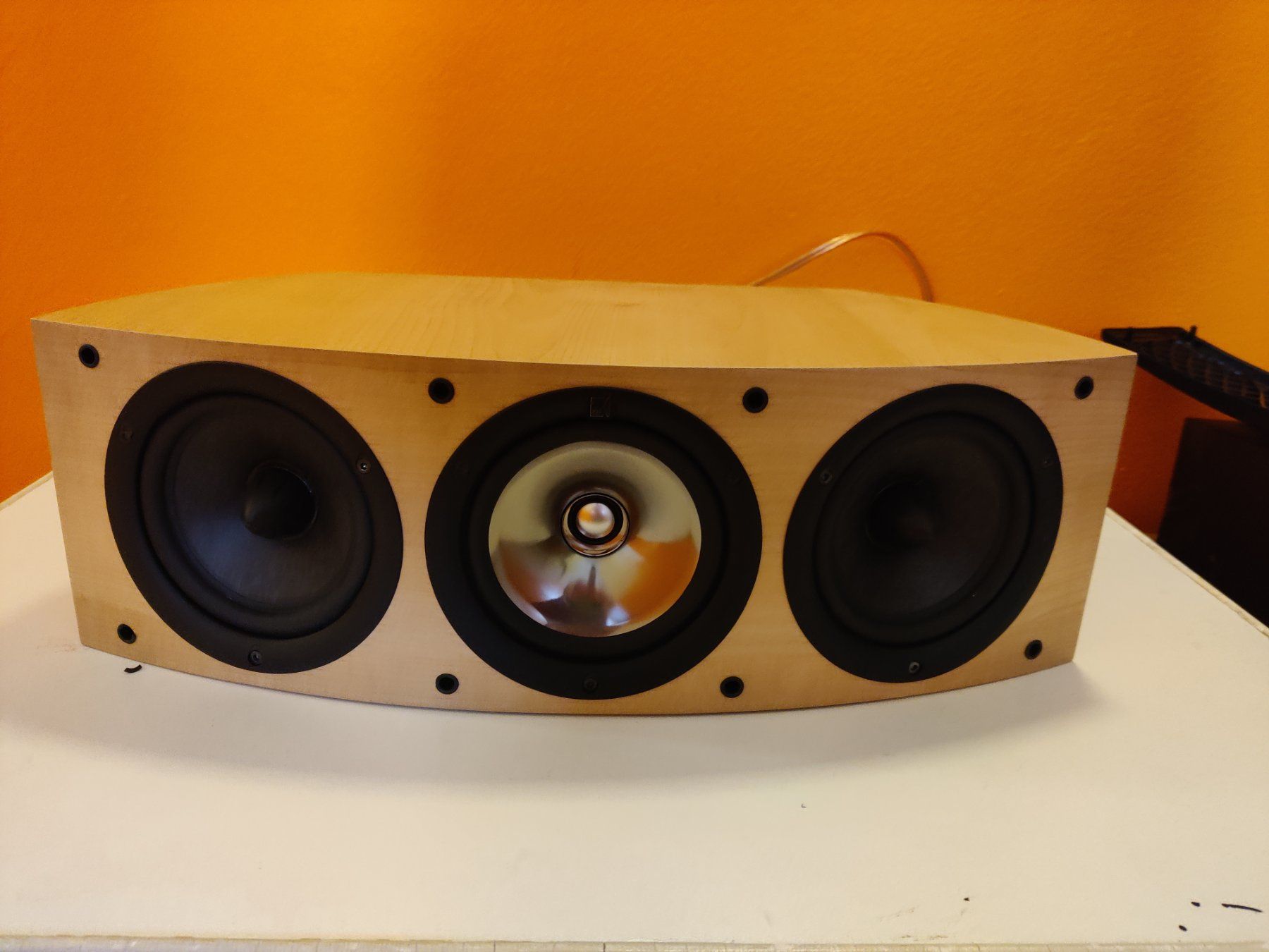 Kef Casse acustiche: KEF iQ60c Center Channel Speaker Highlights – Usato da Viganello venduto da XTECHSTOREX 1