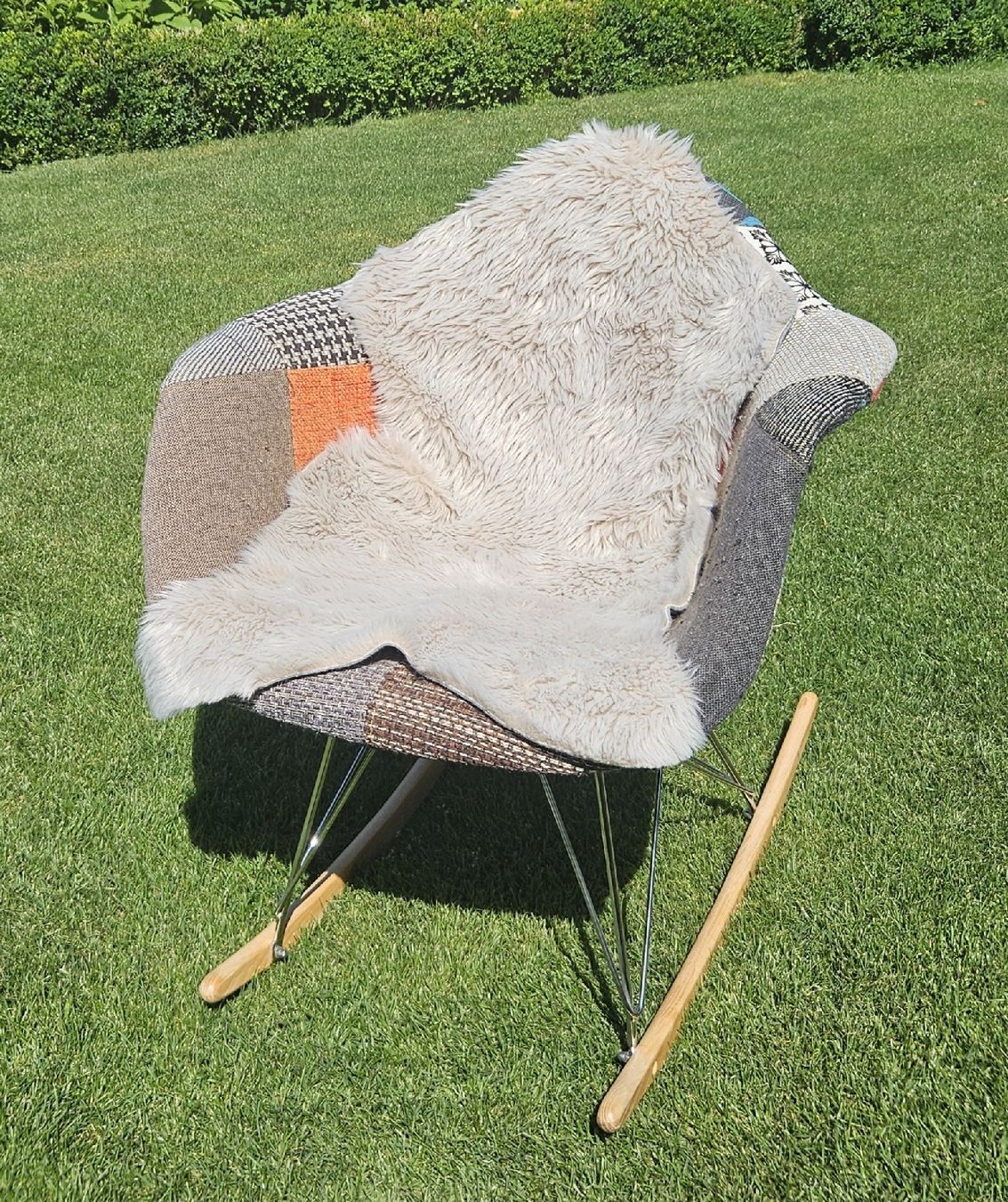 Sessel: Fauteuil à bascule Patchwork multicolore bon état – Gebraucht aus Wallenried von Menetre 5