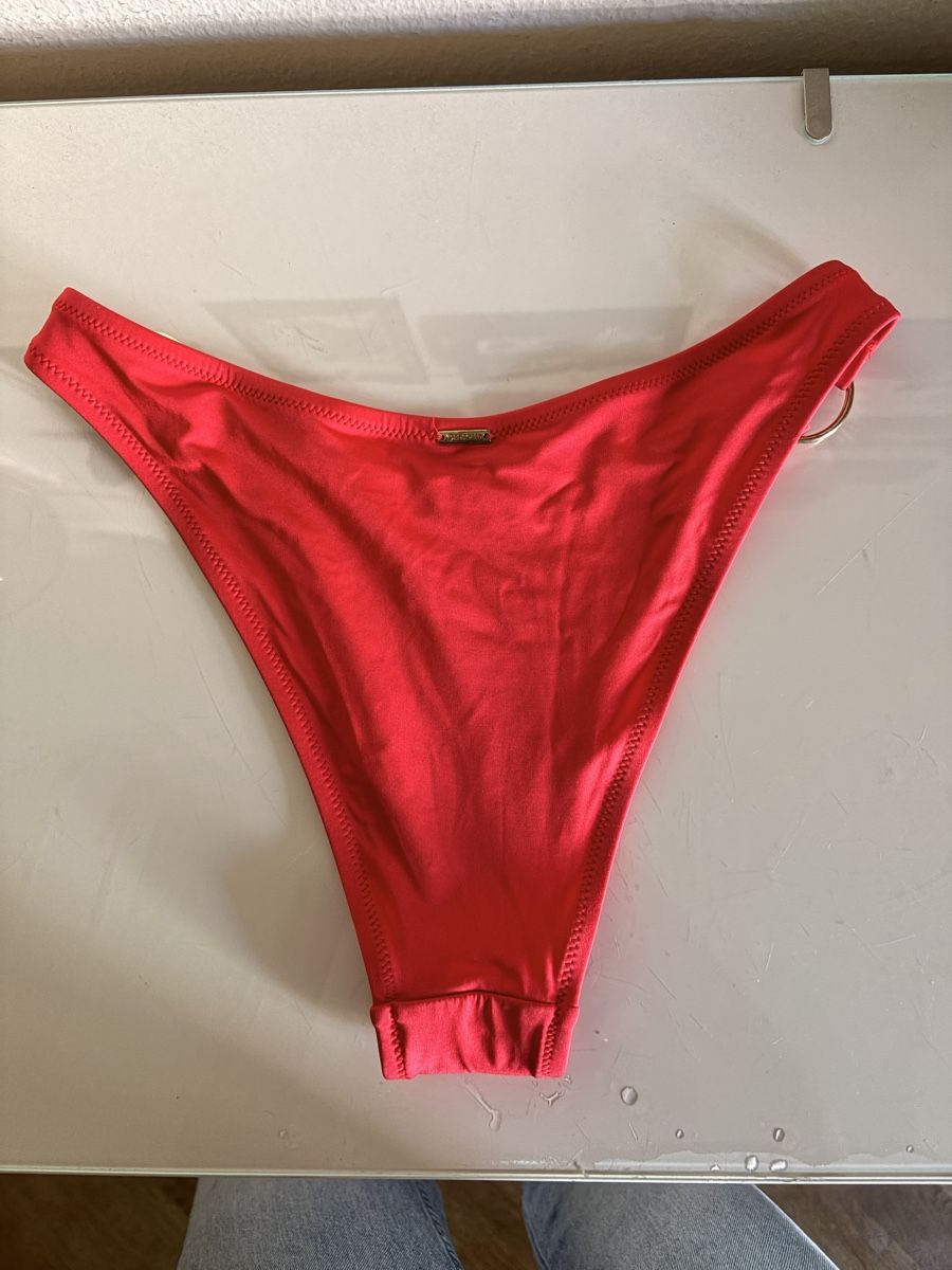 Badekleider & Bikinis: Bikini Unterteil rot – Neu (gemäss Beschreibung) aus Basel von ibs_5cql 1