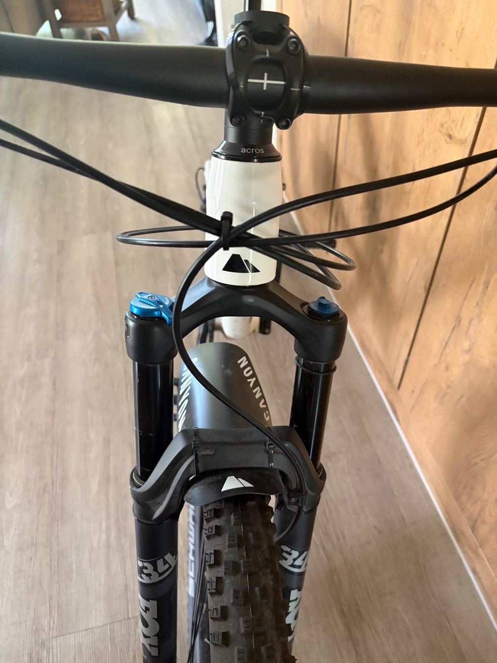 Canyon Velos: MTB CANYON wie NEU – Neu (gemäss Beschreibung) aus Kräiligen von Bbuetzu 3