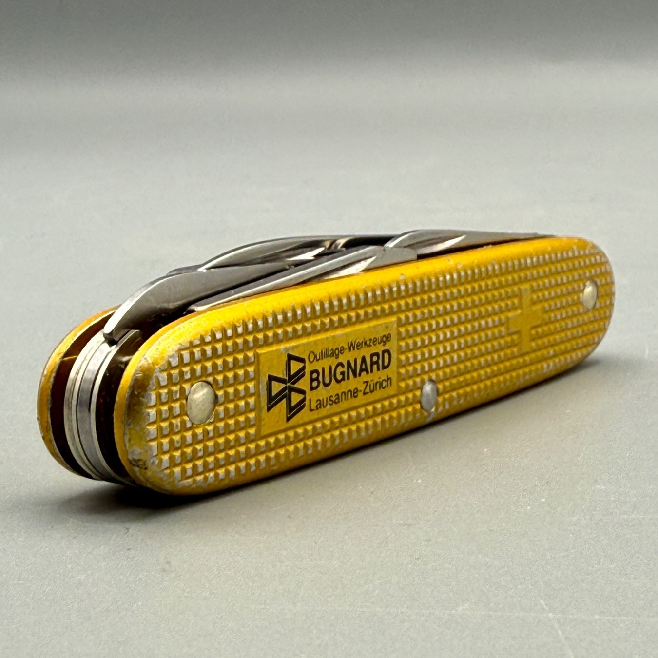 Victorinox Coltelli tascabile: Sackmesser Bugnard Victorinox – Usato da Ueberstorf venduto da Brocandi 7