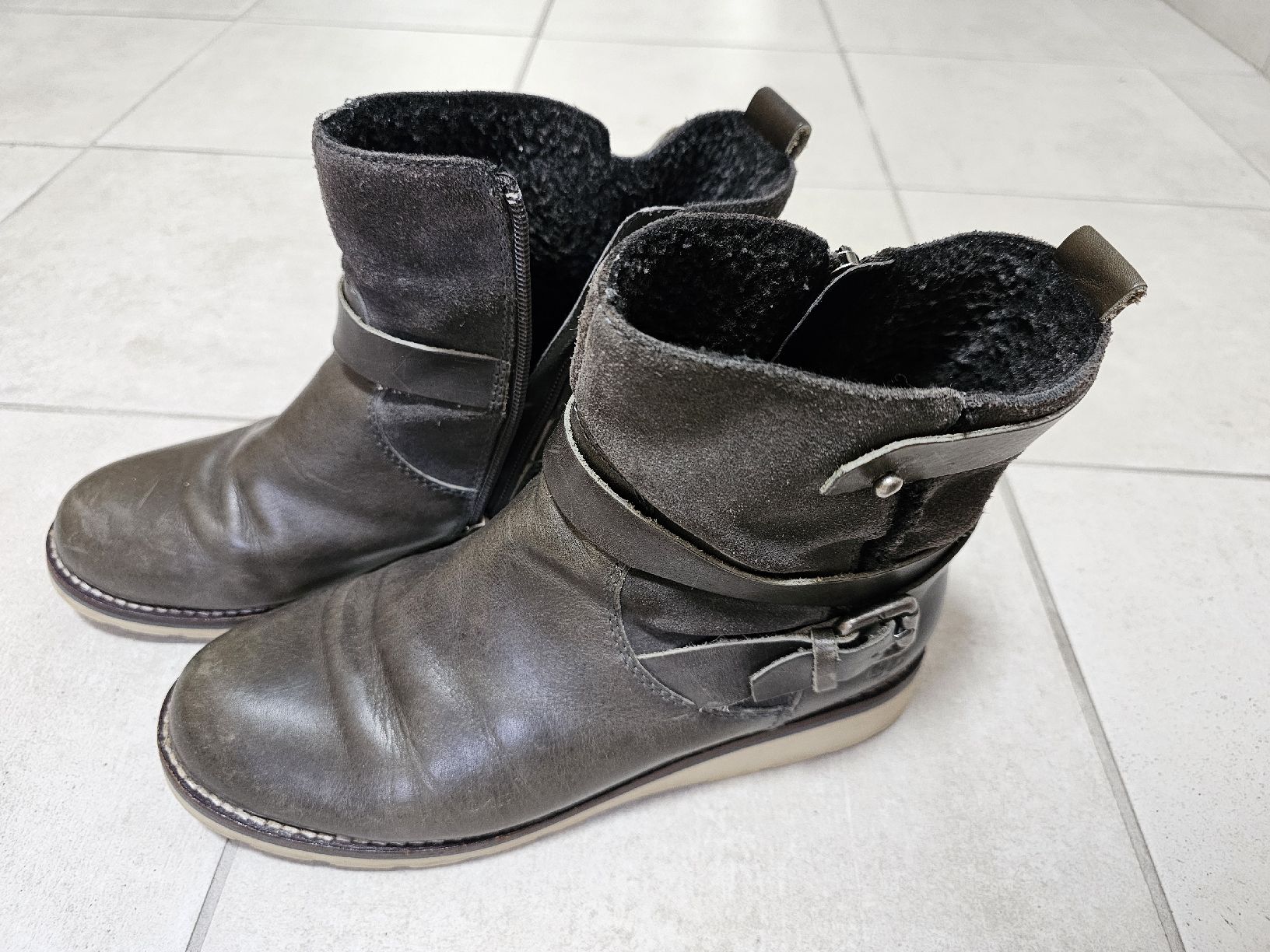 Marc O'Polo Scarpe da donna: Winterstiefel – Usato da Basel venduto da vel_w2tr