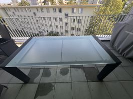 Balkon Esstisch mit Glasplatte und Metallbeinen