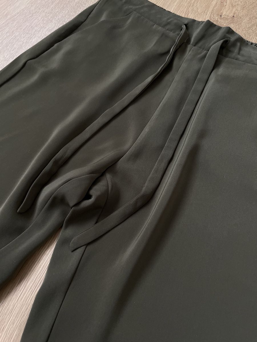 Zara Hosen: Stylische Khaki Hose, Gr. S – Gebraucht aus Grenchen von M_ina 2
