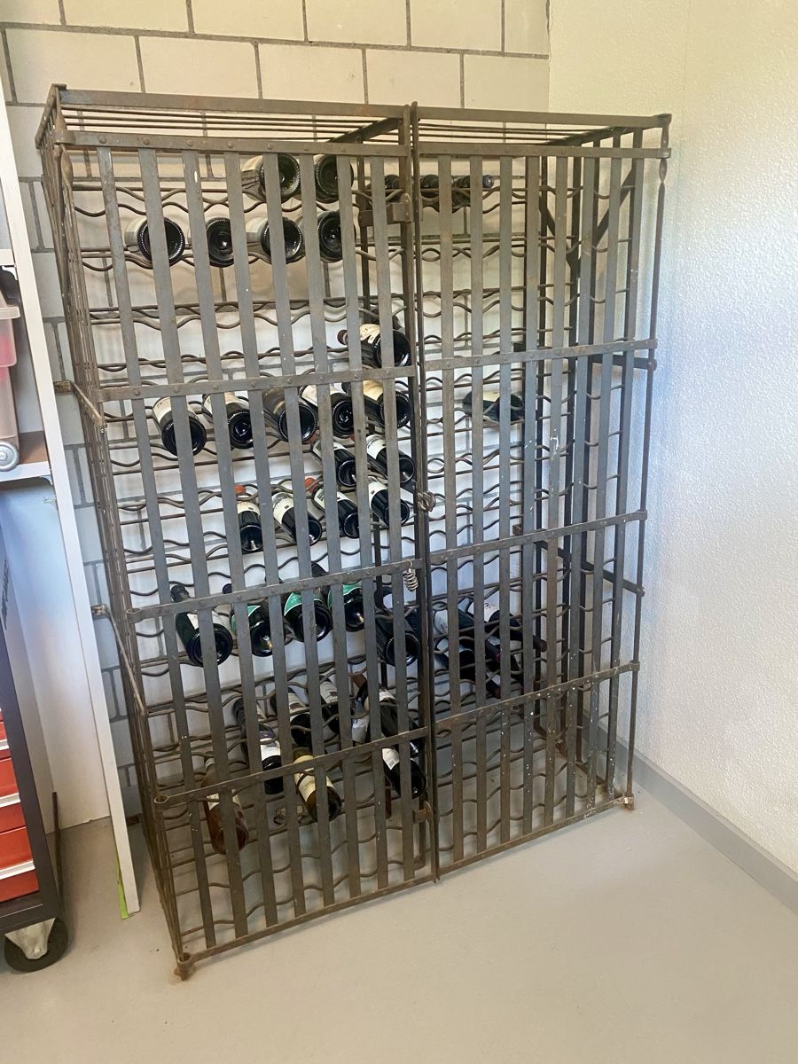 Scaffali: Weinregal verschliessbar, Stahl, Antik – Usato da Gossau SG venduto da Conrado1