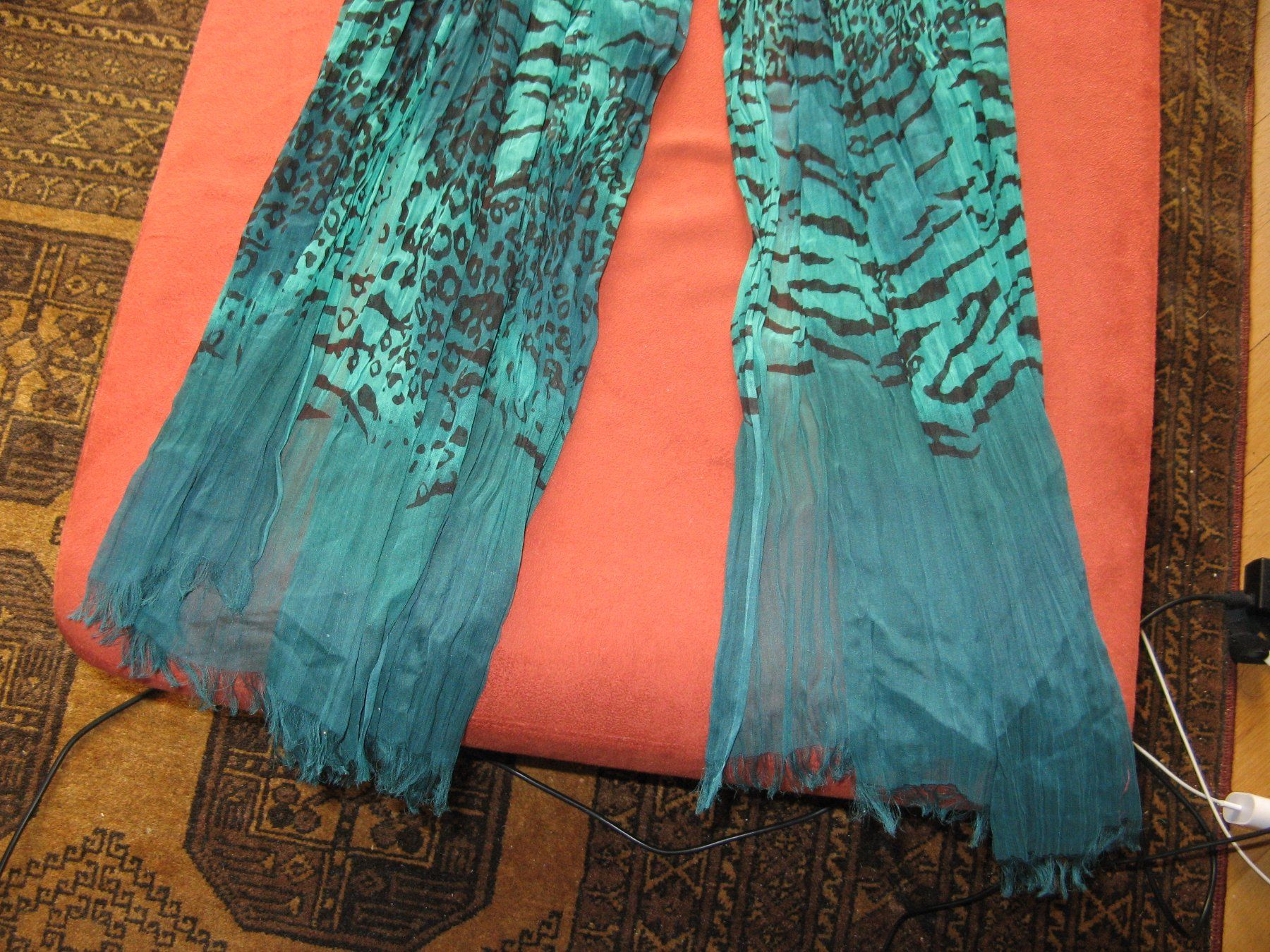 Foulard & Sciarpe: Schal oder Foulard aus Indien grün-schwarz – Nuovo (secondo la descrizione) da Zürich venduto da apil 2