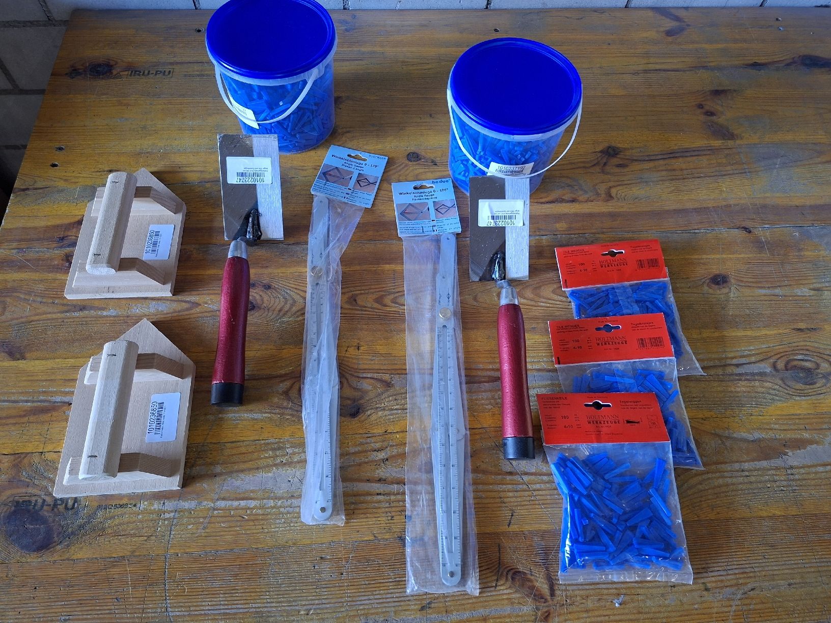 Alle Werkzeuge: Plattenlegerzubehör – Neu und originalverpackt aus Teufenthal AG von ChT.