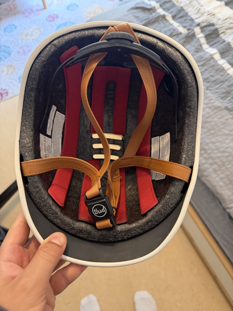Helme: Thousand Helm Grösse M, Schwarz – Gebraucht aus Zürich von fresh0001 1