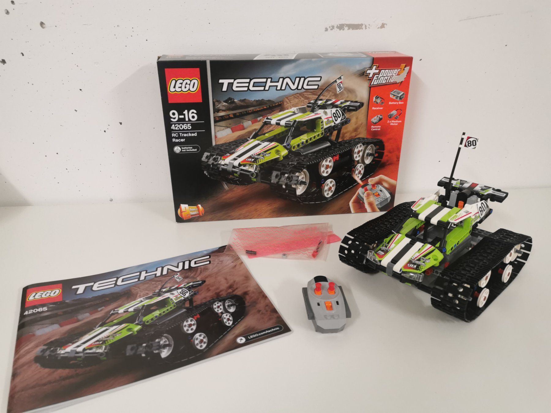 Lego Baukästen: Lego Technic RC Tracked Racer 42065 - neuwertig – Gebraucht aus Hohenrain von