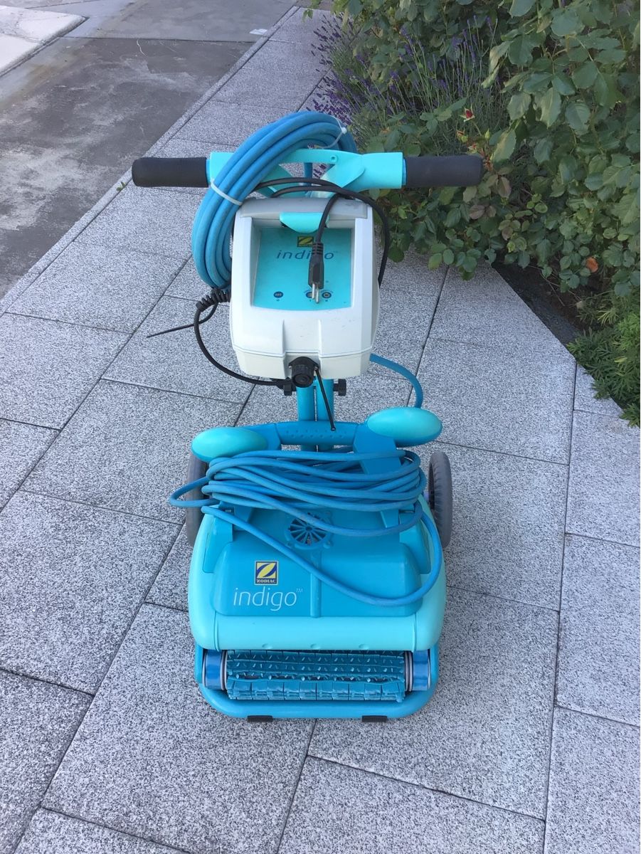 Accessori per Piscine: Poolroboter Marke ZODIC Indigo – Usato da Betschwanden venduto da Dognose