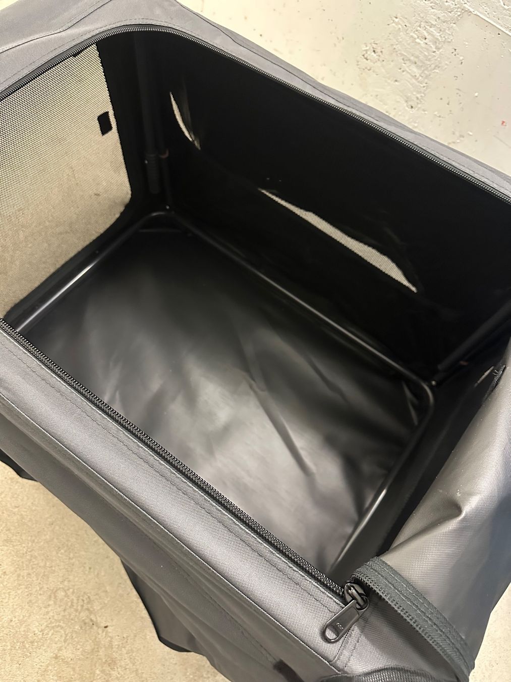 Cucce & Letti: Transportbox Soft Kennel, Gr. 82 Anthrazit – Usato da Zürich venduto da bitox 2