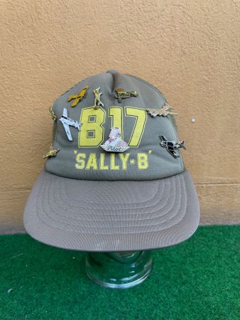 Vintage 80s Military Cap Sally-B bomber plane + 9 Pins